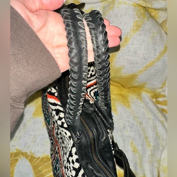 Cleobella Weekender Bag- Excellent Quality, Genuine Leather, Tribal Print - Picture 2 of 16